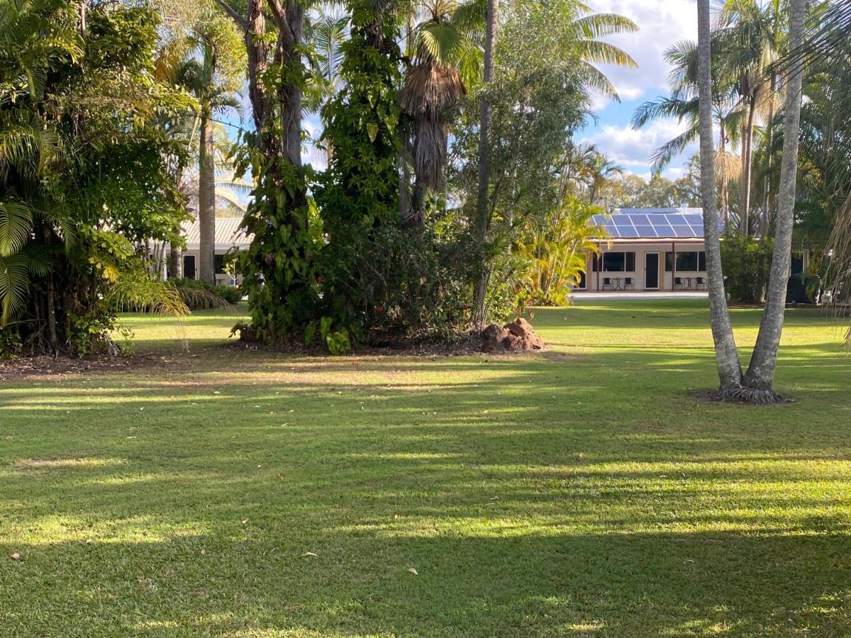 Tin Can Bay Motel Exterior foto